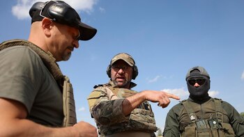 El líder del regimiento de