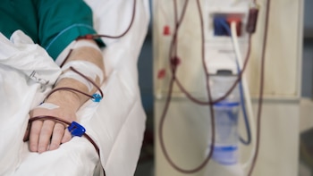 Un hombre se contagia de