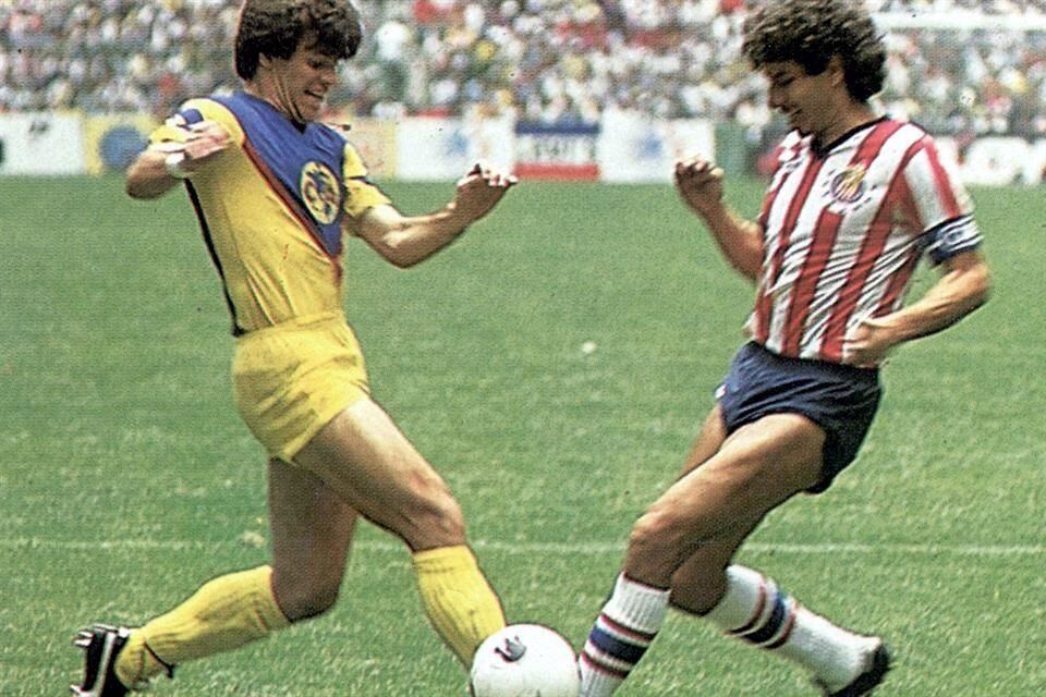 En 1990, América alcanzó al Guadalajara con 47 victorias cada uno, marcando un punto de equilibrio histórico en la rivalidad.