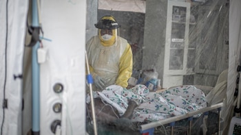 El brote de ébola en RDC supera la barrera de los 10.000 casos y se acerca al umbral de los 4.900 muertos
