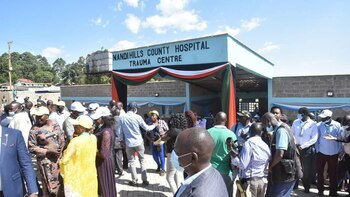 Ronald Melly realizó ocho cirugías