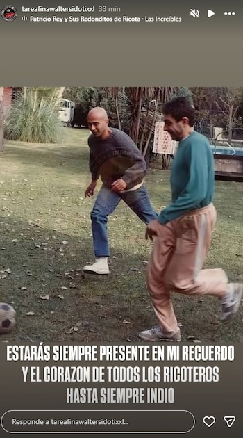 El baterista Walter Sidotti posteó una fotografía jugando al fútbol con el Indio