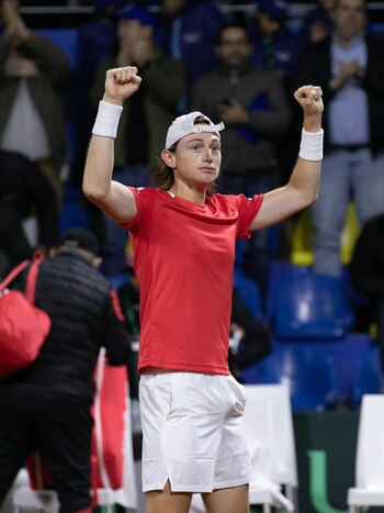 Ignacio Buse festeja su triunfo