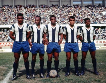 'Perico' León (medio) era el