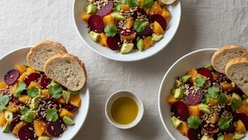 Betabel, naranja y aguacate, la