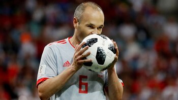 Iniesta, de 36 años, es