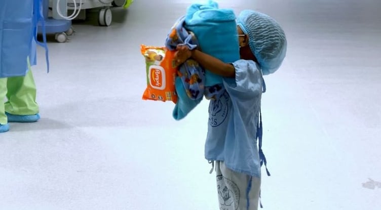 Los niños también son atendidos en las instalaciones sanitarias, afectados por la enfermedad renal. (CSS)