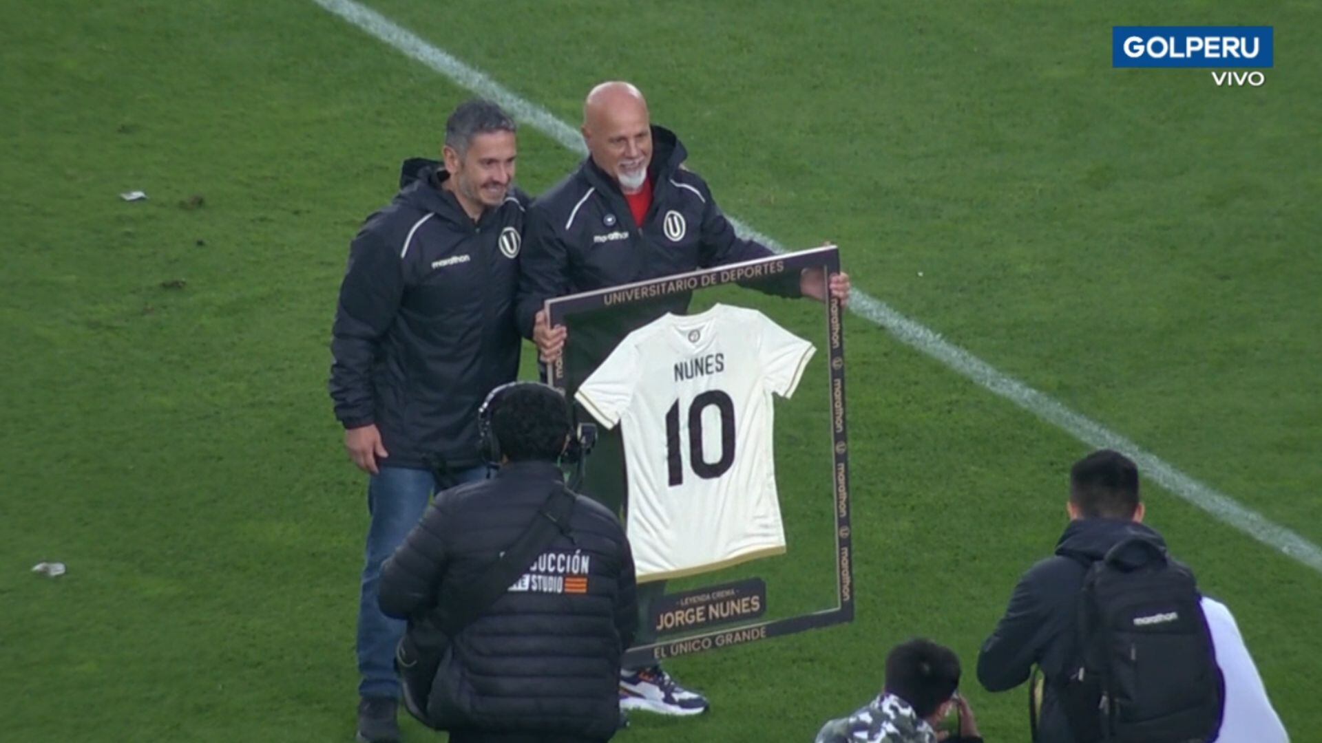 Jorge Amado Nunes fue homenajeado por Universitario en la previa del duelo ante Cusco FC.