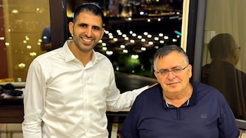 Un segundo ministro israelí visita