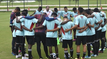 La selección Colombia sub-17 está obligada a ganarle a Chile si quiere seguir participando en el Sudamericano. @FCFSeleccionCol/Twitter.