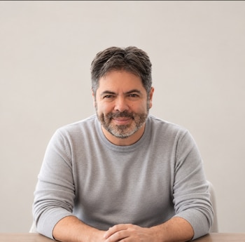 Efrén Martínez Ortiz, Ph.D., psicólogo, presidente y fundador de Meaning Group | Colectivo Aquí y Ahora
