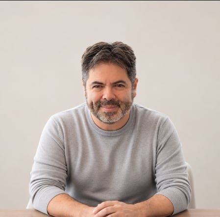 Efrén Martínez Ortiz, Ph.D., psicólogo, presidente y fundador de Meaning Group | Colectivo Aquí y Ahora