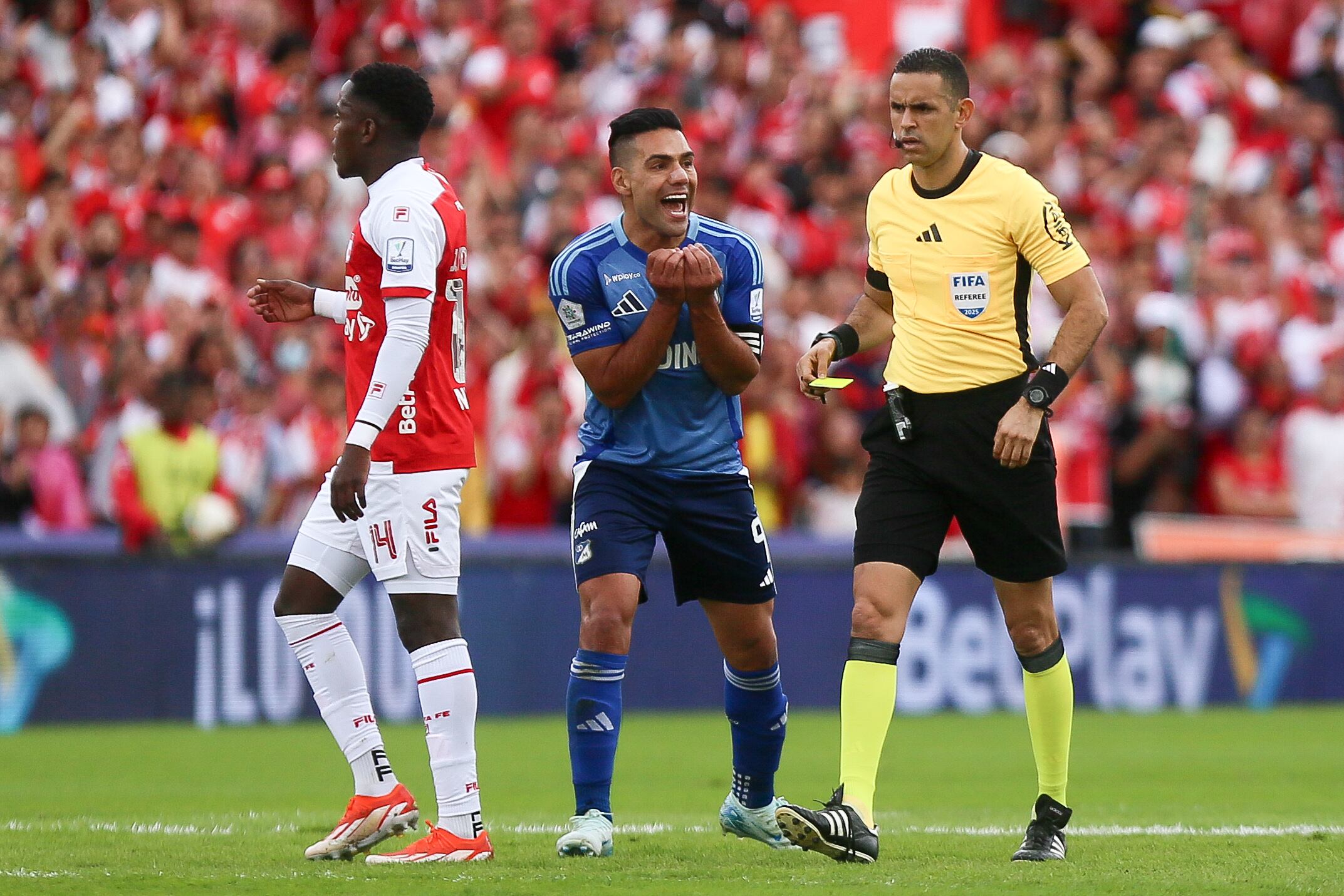 Radamel Falcao recriminó constantemente las decisiones arbitrales de Carlos Ortega - crédito Lina Gasca/Colprensa