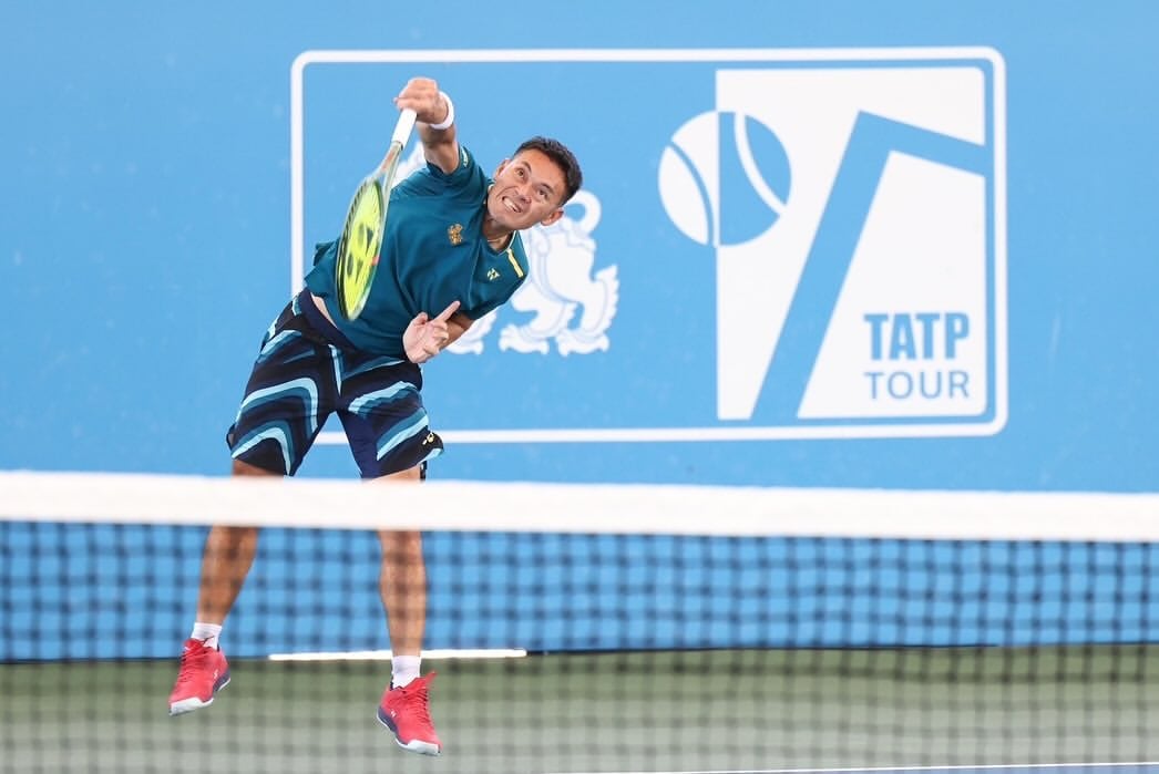 Retirado en 2015, el ex número 77 del ranking mundial entrena a talentos como En-Shuo Liang y enseña a enfocarse en el proceso (@danai_udomchoke)