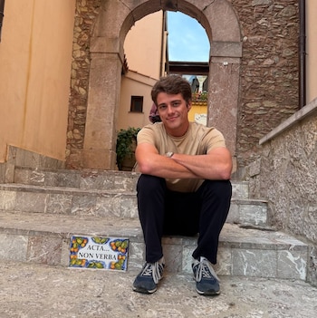 Lane Rogers, conocido como Blake