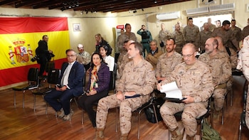 Robles afirma que esperan a mayo para, en contacto con Irak, ver si se puede retomar la misión en este país