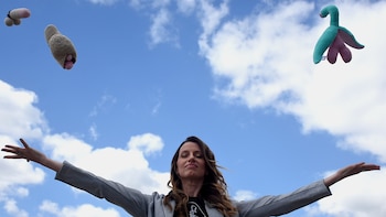 Atiende mujeres jóvenes y mayores