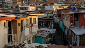 Pobreza multidimensional golpea con fuerza a Centroamérica y República Dominicana, según informe de la Cepal
