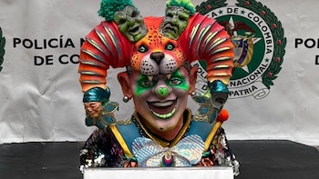 En una escultura fueron hallados