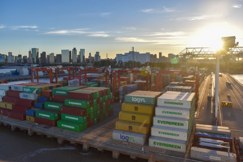 La reconfiguración de las cadenas globales y la inversión en infraestructura portuaria refuerzan el rol de Sudamérica en el comercio internacional. (Shutterstock)