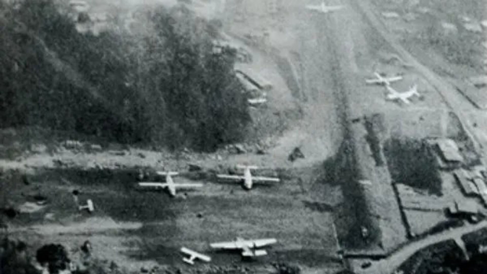 La antigua base militar de Long Tieng, epicentro de la Guerra Fría, hoy es un pueblo rural marcado por el olvido (University of Texas-Dallas History of Aviation Collection)
