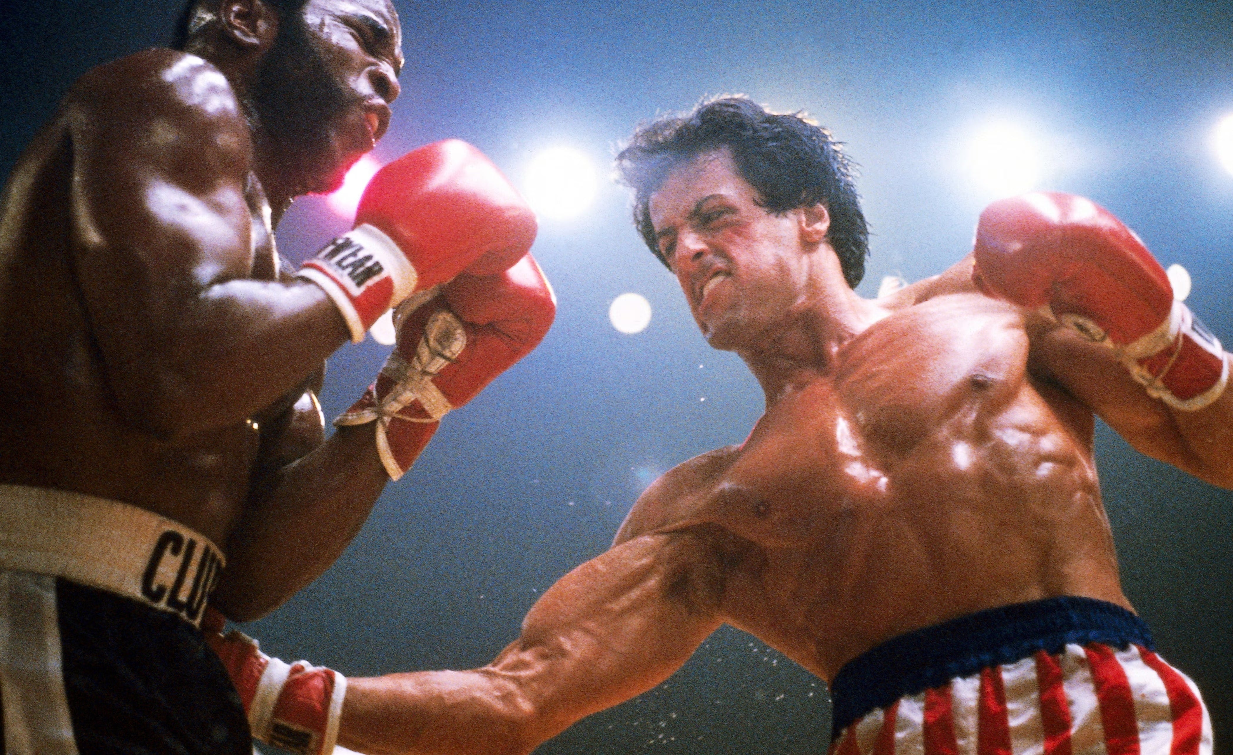 Stallone contó por primera vez que desarrolló bulimia mientras intentaba conservar el físico que había construido para sus personajes. (MGM/IMDb)