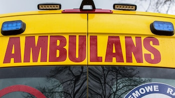 Heridas 20 personas tras descarrilar un tren después de chocar con un camión en un paso a nivel en Polonia