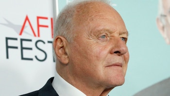 Anthony Hopkins celebró 50 años