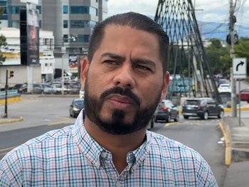 Wilmer Cálix advirtió que el transporte público opera actualmente “en números rojos”. (Foto: Cortesía)