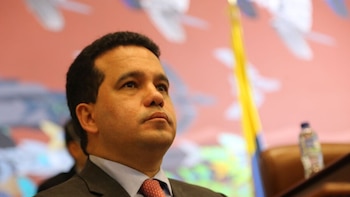 Carlos Andrés Trujillo, senador que había respaldado proyectos del Gobierno Petro, renunció al Partido Conservador