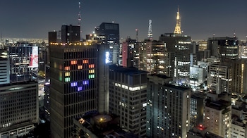 Ofrece vistas al maravilloso horizonte