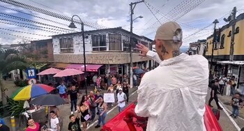 La Liendra tuvo caravana de