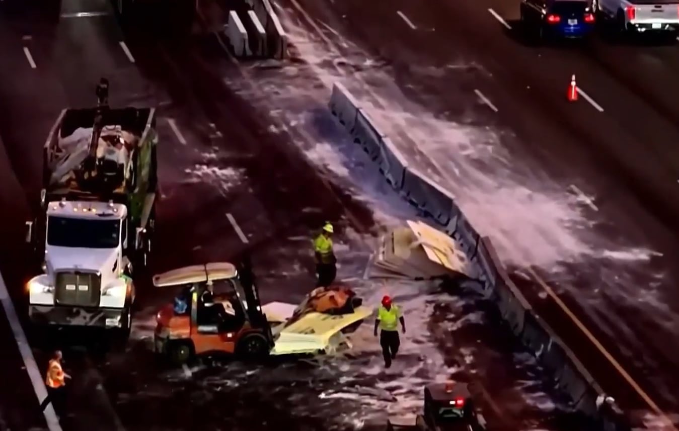 El cierre de la Sawgrass Expressway provocó demoras de hasta 30 minutos y desvió el tránsito a rutas alternativas (NBC 6 News)
