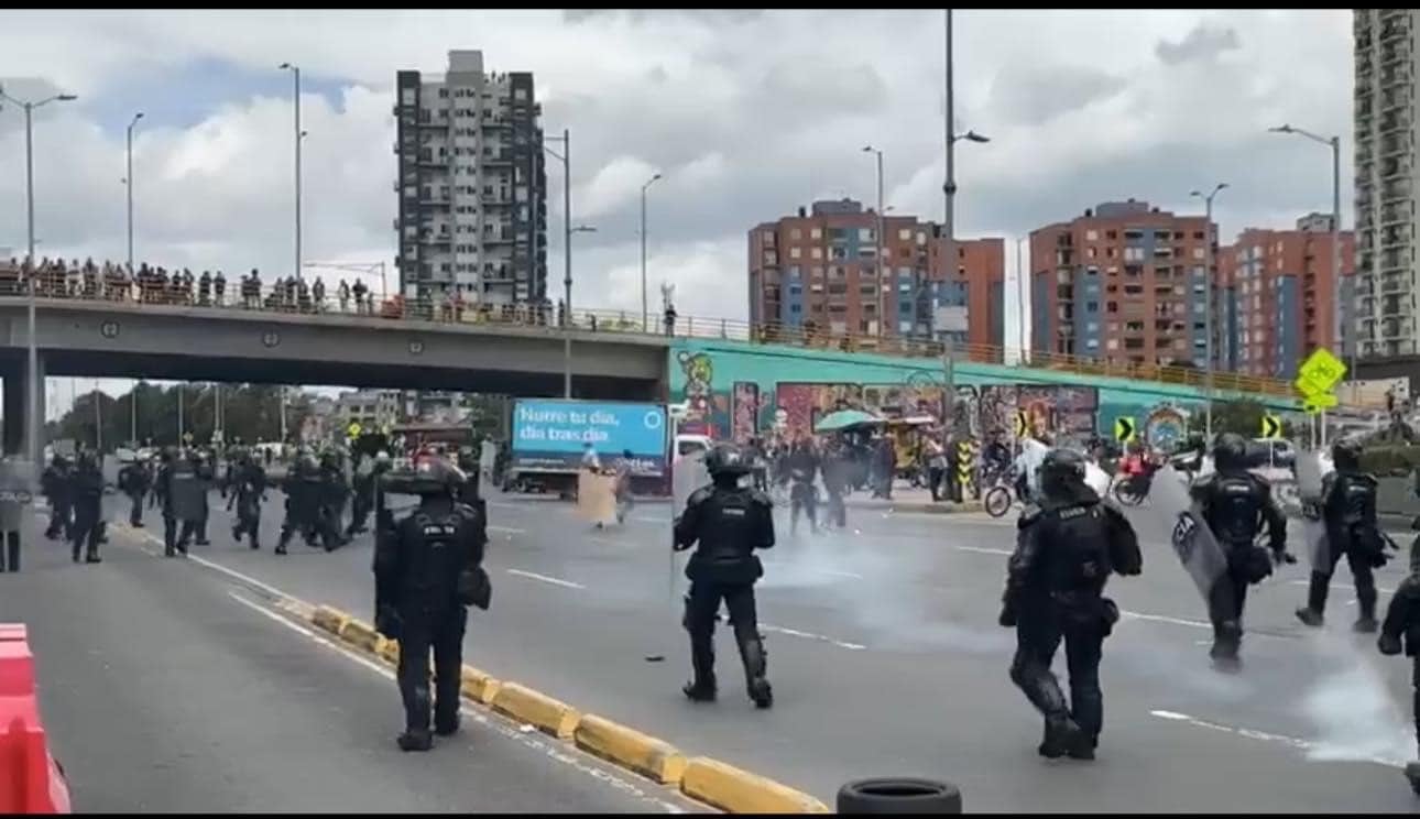 El Gobierno distrital insistió en la importancia de verificar la información antes de difundir noticias relacionadas con protestas y disturbios en Bogotá - crédito Informativo 24/Facebook