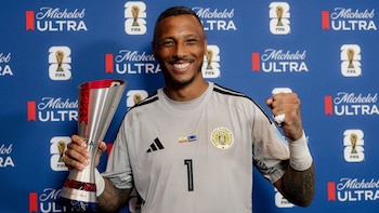Eloy Room se llevó el galardón MVP por su exhibición ante Ecuador. - Crédito: FIFA