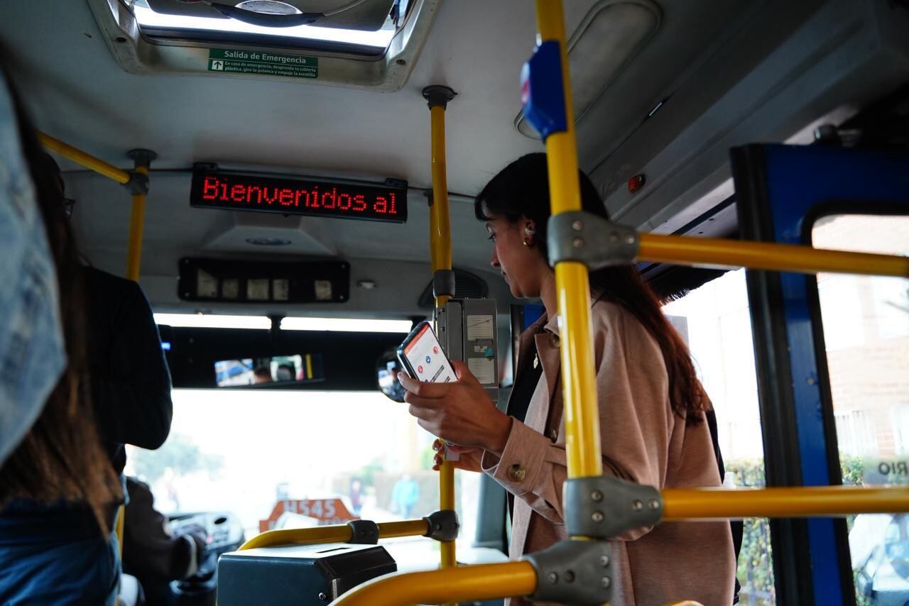 El servicio opera de lunes a sábado, de 4:00 a.  m. a 10:00 p.  m., con intervalos de paso de 10 minutos en horas pico - crédito TransMilenio