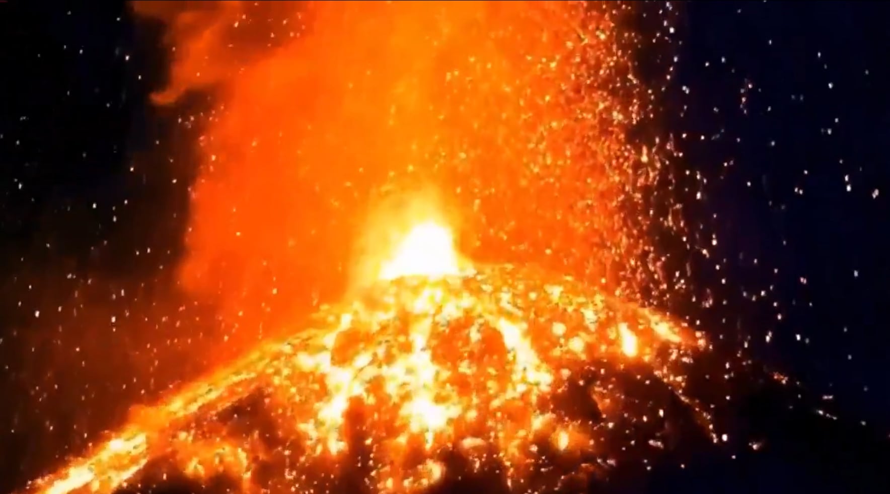 Guatemala en alerta naranja: autoridades evacuan a un centenar de personas por erupción del Volcán de Fuego