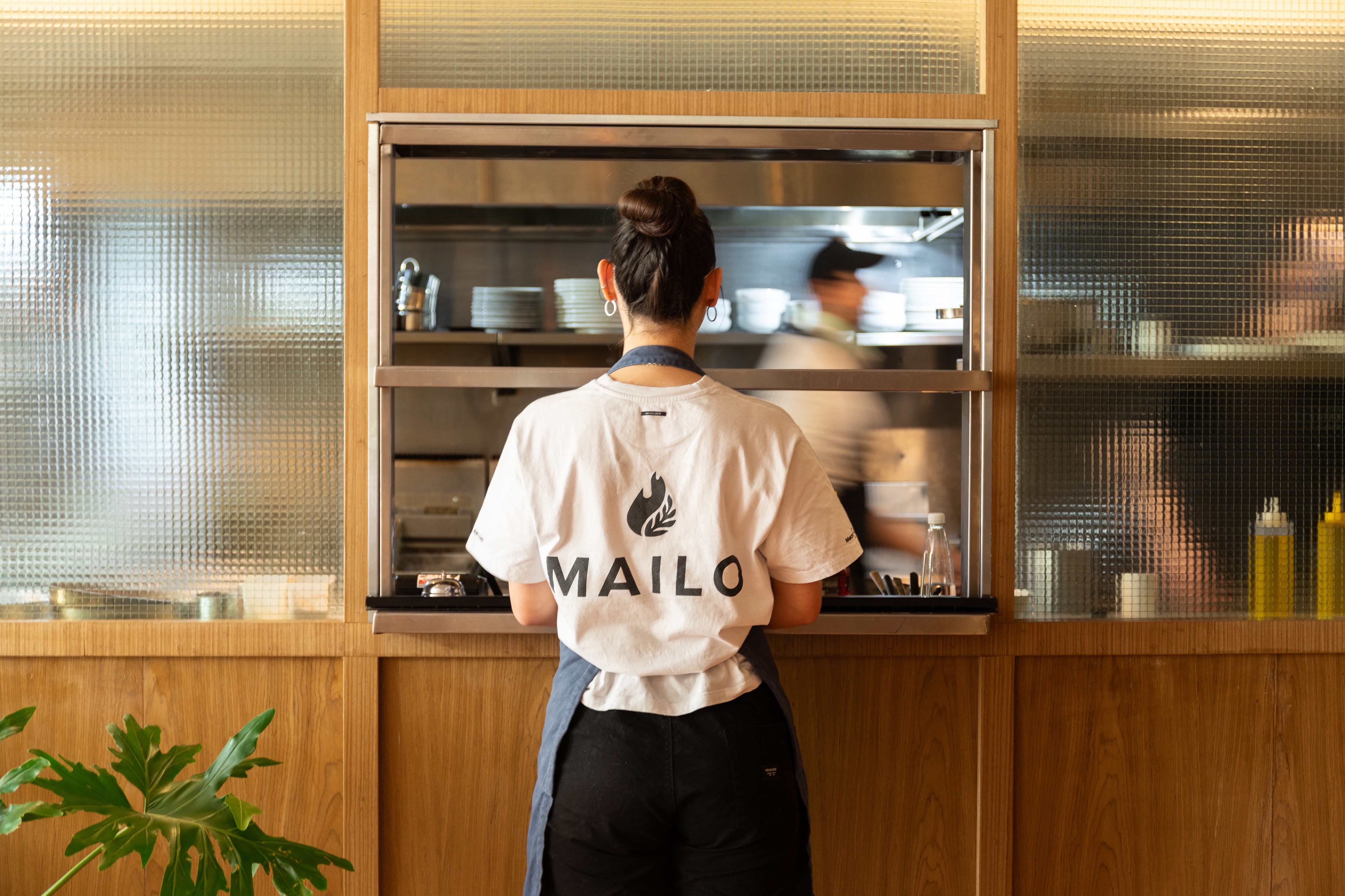 La propuesta de Mailo en Devoto busca que cada persona se sienta recibida, bien atendida y acompañada en cada aspecto, desde la calidad de los platos hasta el entorno