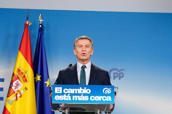 05/10/2026 El presidente del Partido Popular, Alberto Núñez Feijóo, durante una rueda de prensa, en la sede del PP, a 5 de octubre de 2026, en Madrid (España). Feijóo ha reaccionado al anuncio de Sánchez de adelantar las elecciones generales al próximo 29 de noviembre.
POLITICA
Matias Chiofalo - Europa Press