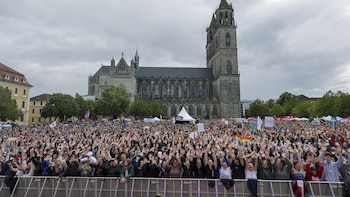 Miles de manifestantes por la democracia en víspera de las regionales de Sajonia-Anhalt con AfD como favorita