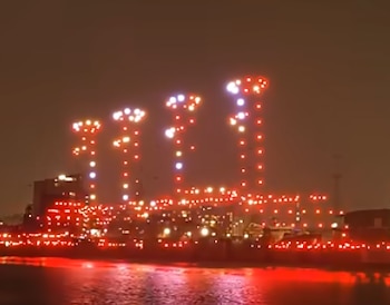 Cerca de mil drones pudieron recrear a escala real el Titanic.