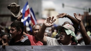 Sectores productivos protestan contra las