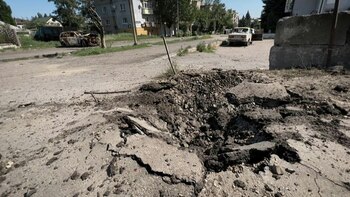 Rusia bombardea "masivamente" Lysychansk, una