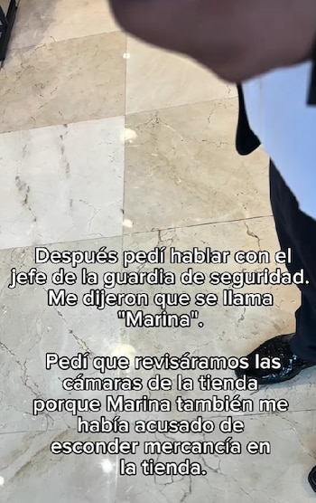 El caso ocurrió en Perisur y terminó cuando la joven mostró todas sus pertenencias para demostrar que no había sustraído ningún producto. (Captura de pantalla)