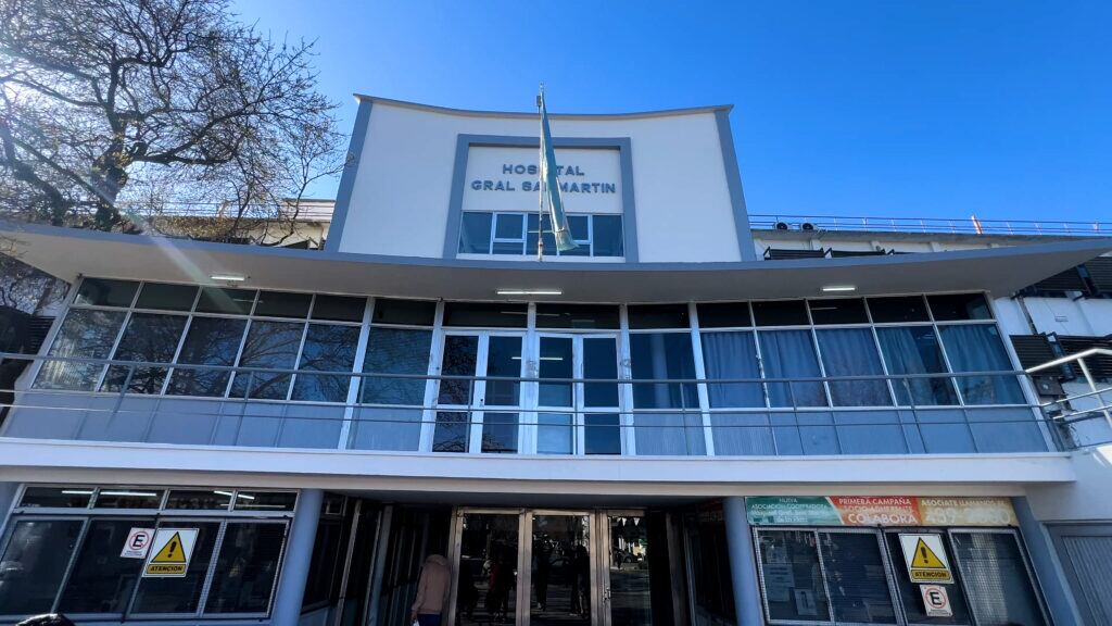 Uno de los heridos, atendido en el Hospital San Martín de La Plata, permanece con pronóstico reservado