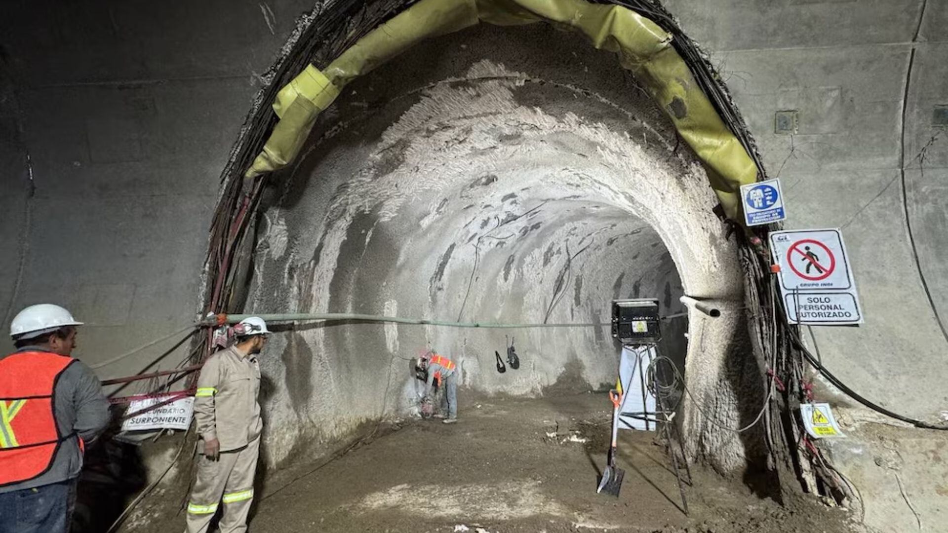 Personal de la Sobse sigue trabajando en la ampliación de la Línea 12 del Metro CDMX (X/ @SOBSECDMX)