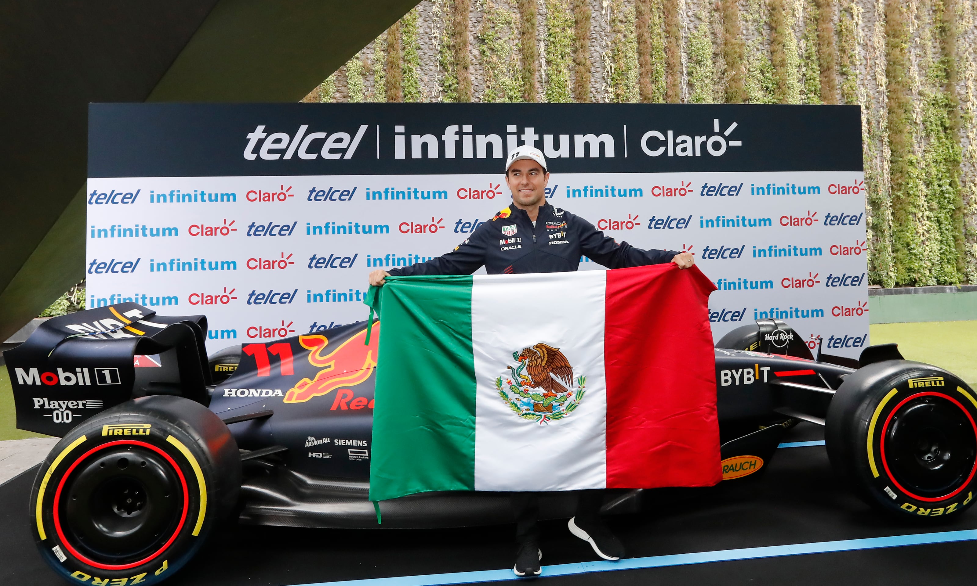 El piloto mexicano Sergio