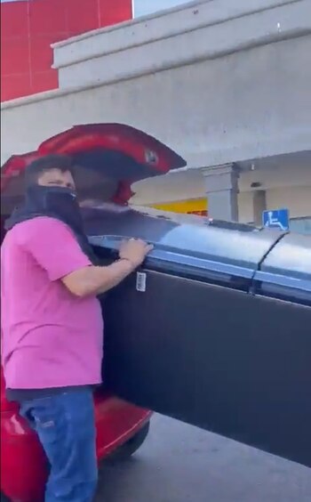 Hombres intentaron robar un refrigerador