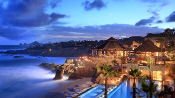 Dan Friedkin cuenta con varios