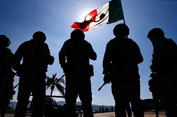 Miembros de las Fuerzas Armadas, Guardia Nacional. Imagen de archivo. EFE/ David Guzmán